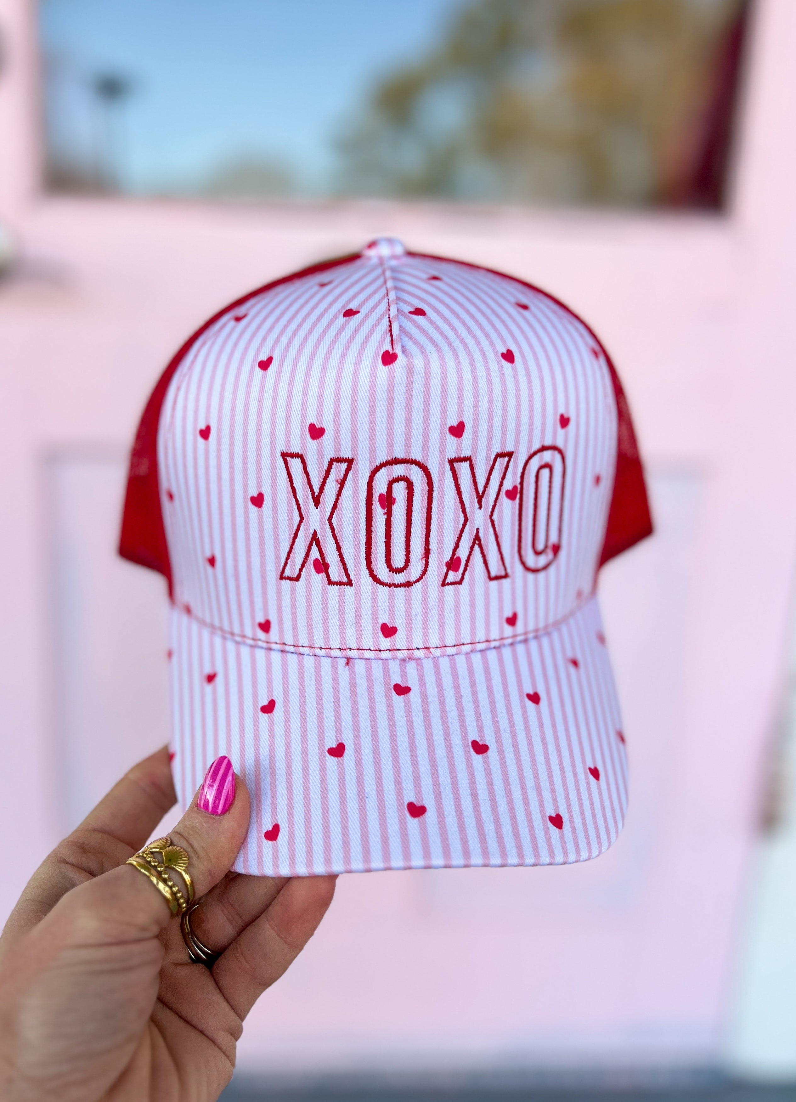 XOXO Embroidered Seersucker Trucker Hat
