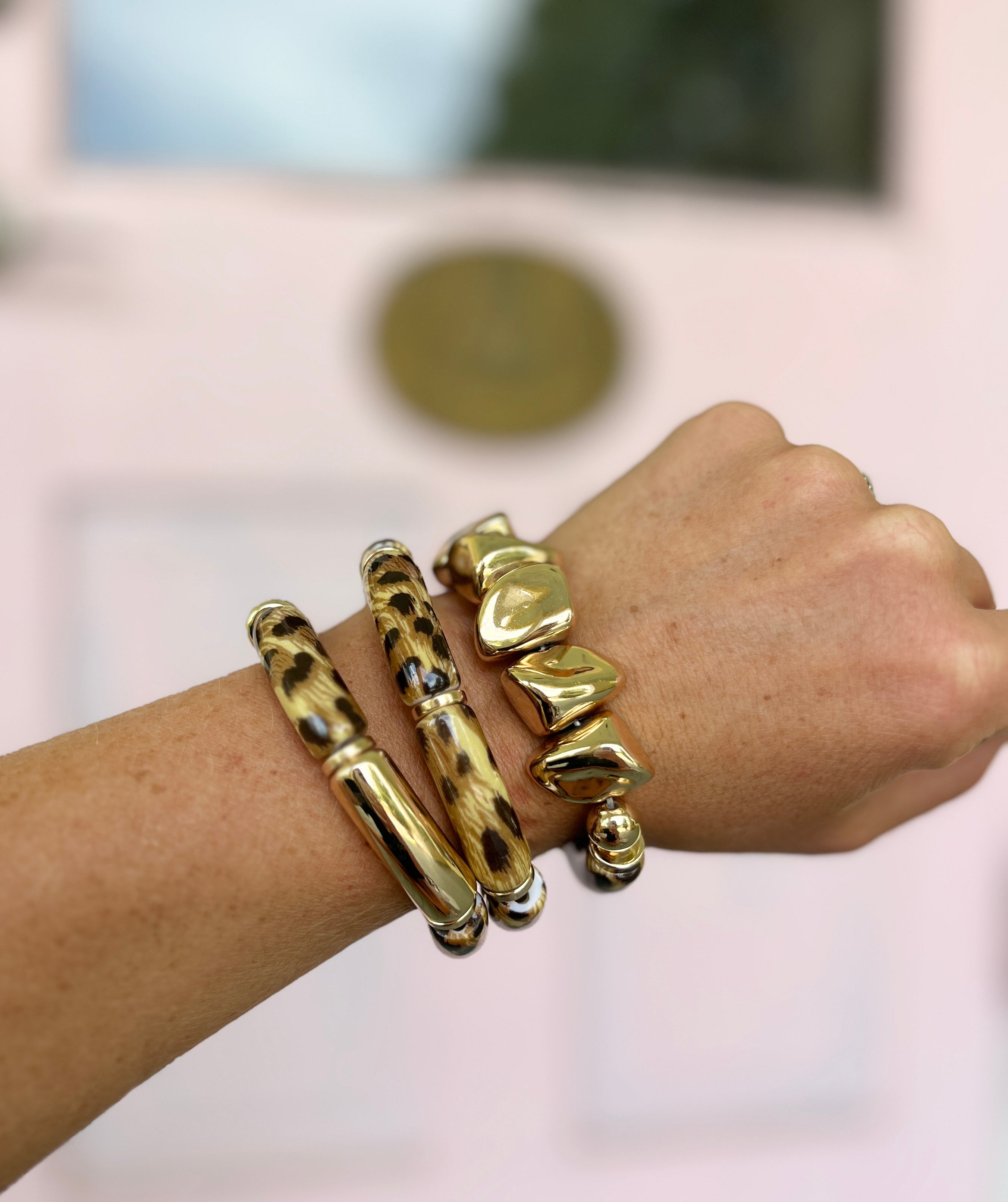 Pebble Shape and Cylinder Bracelet - Multi/Gold