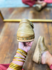 Corkys Who Knew - Tan