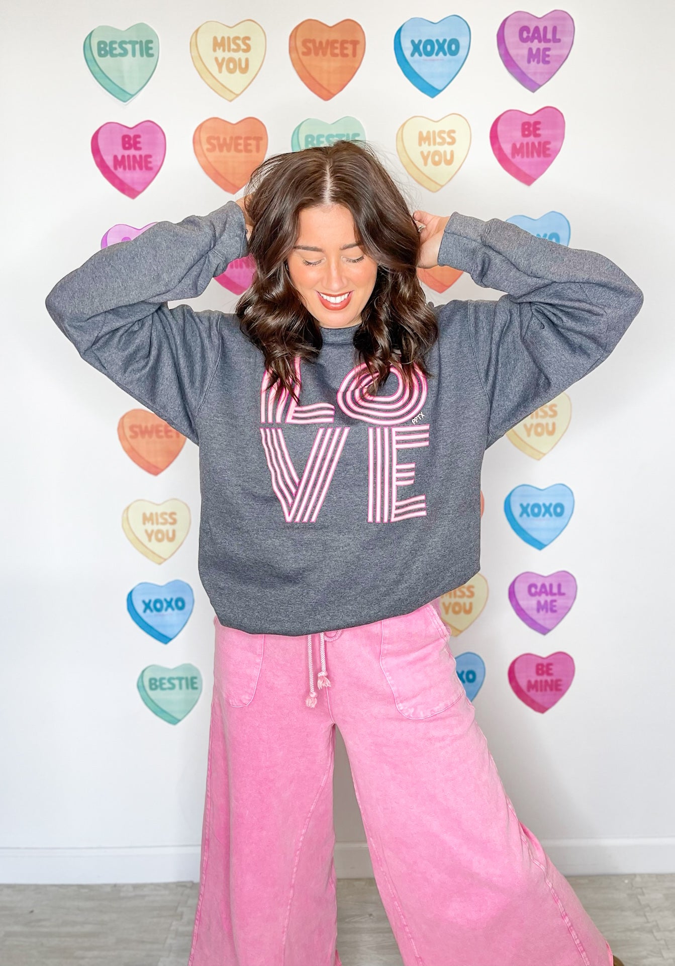 Retro LOVE Sweatshirt