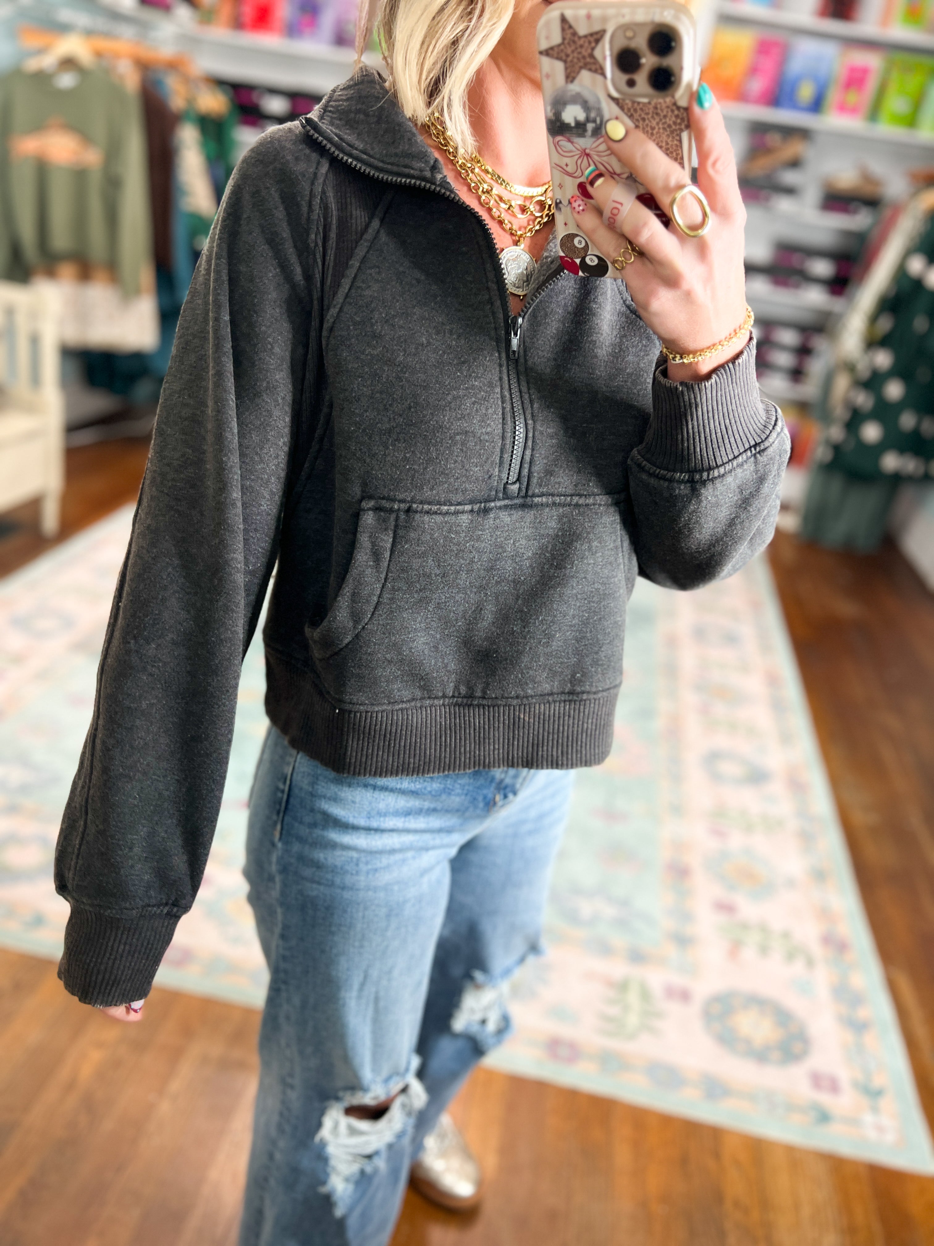 Wondering About the Wind Fleece Pullover - Black