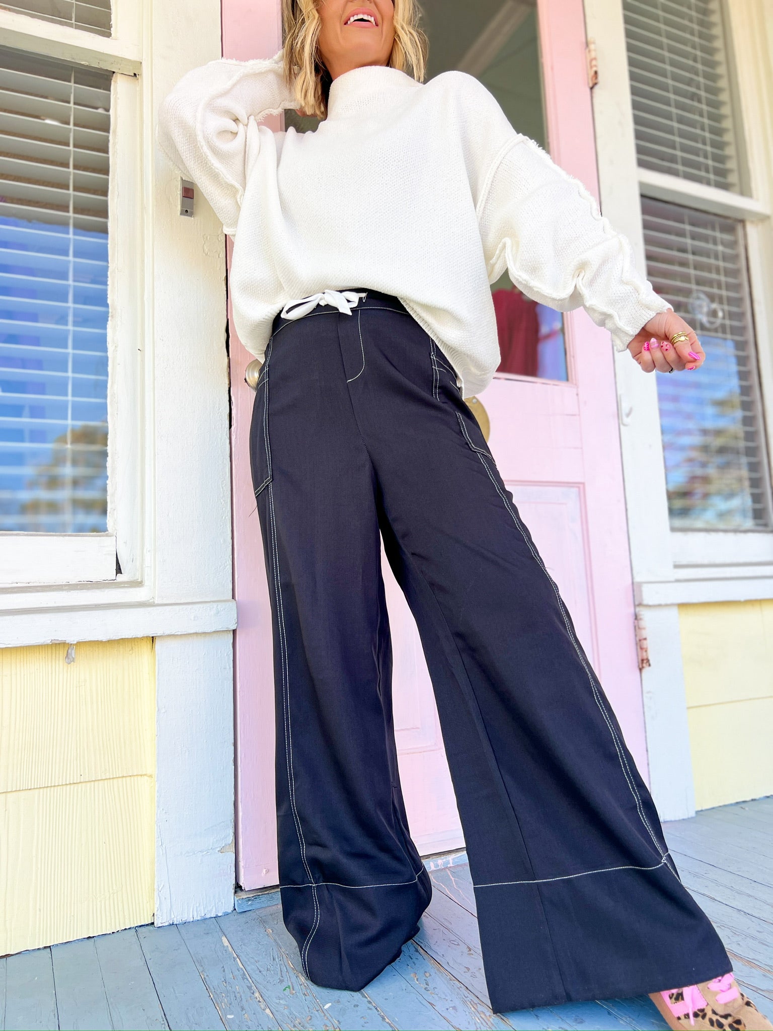 Calm Energy Wide Leg Crop Pants - Black