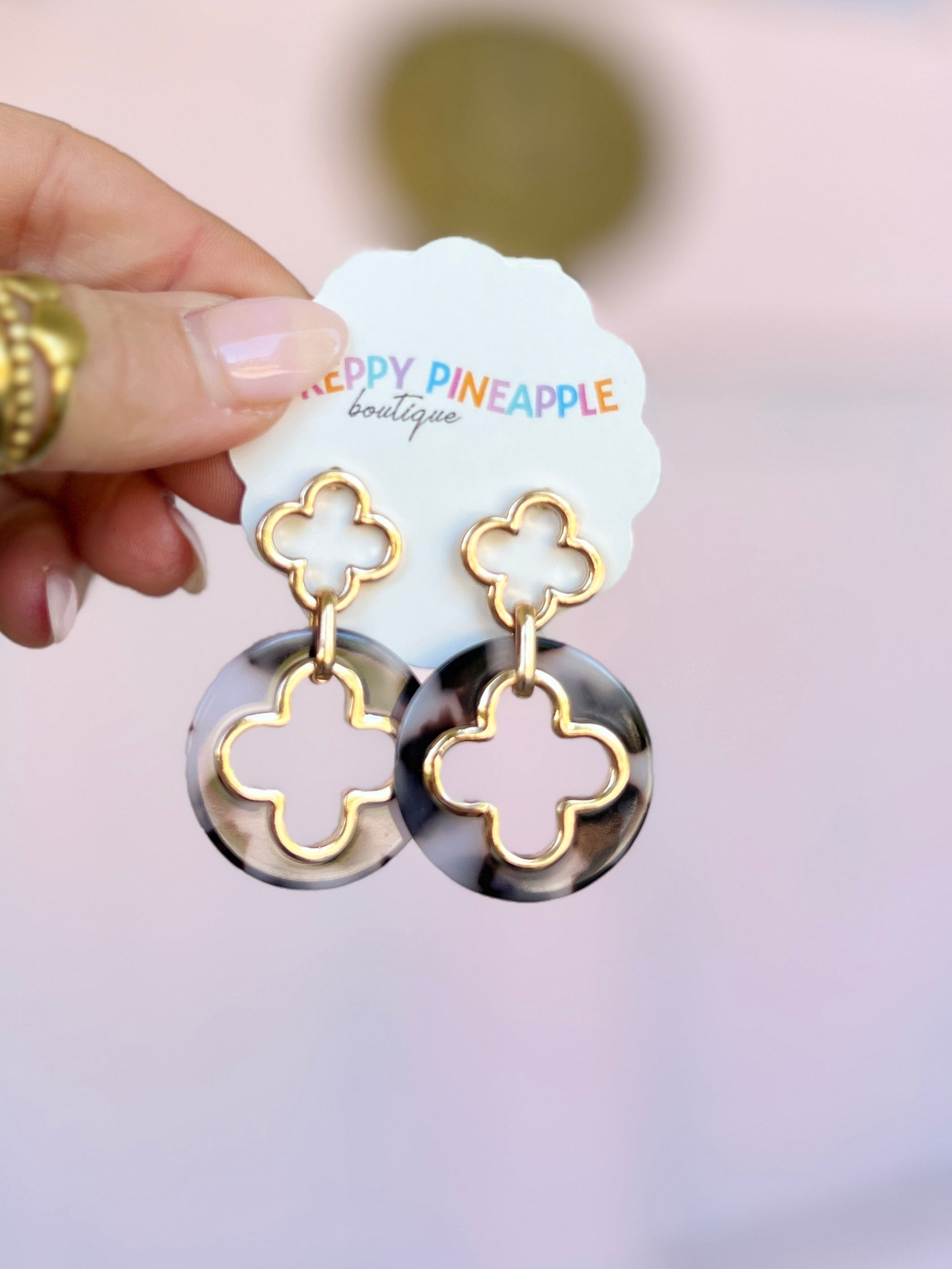 Clover Acetate Drop Earrings -Black/Gold