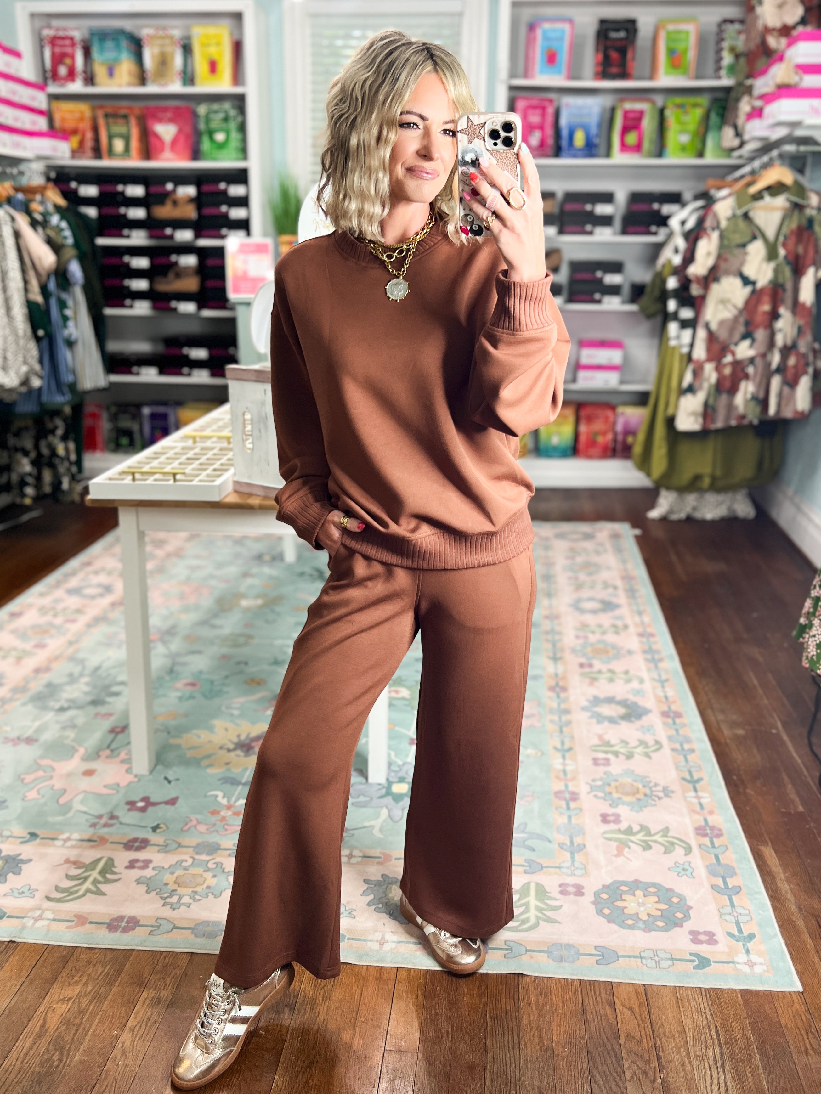 Effortless Fit Luxe Crew Neck TOP - Chestnut
