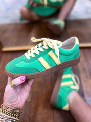 Corkys | Heads Up - Green