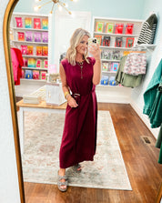 Effortlessly Delightful Midi Dress - Burgundy