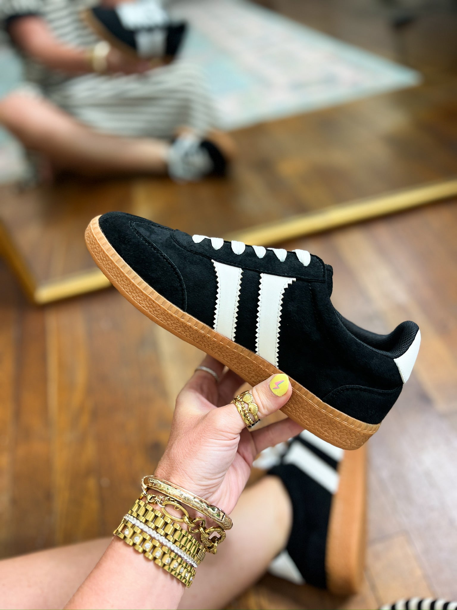 Corkys | Heads Up - Black