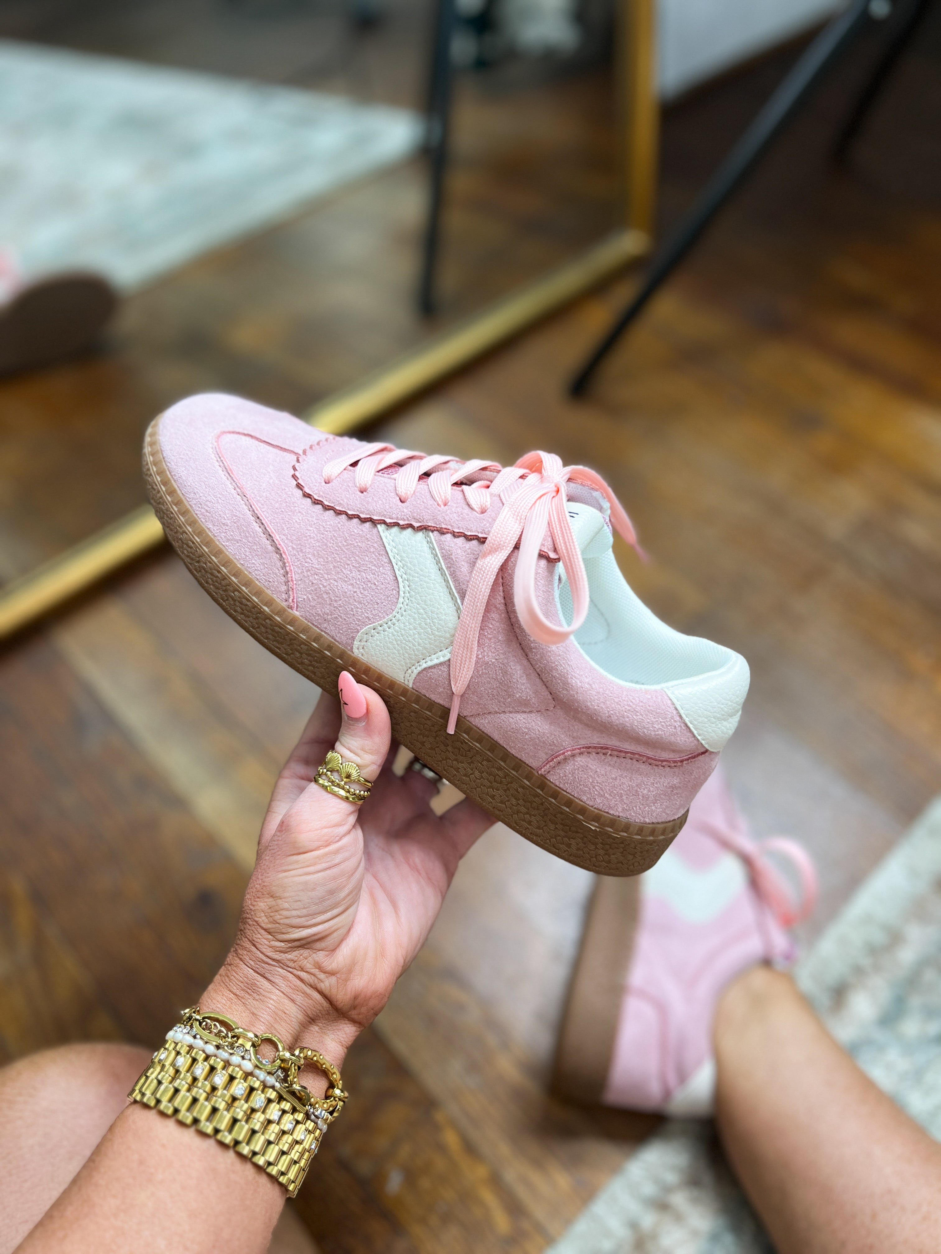 Corkys | Spoiler Alert Sneakers - Light Pink