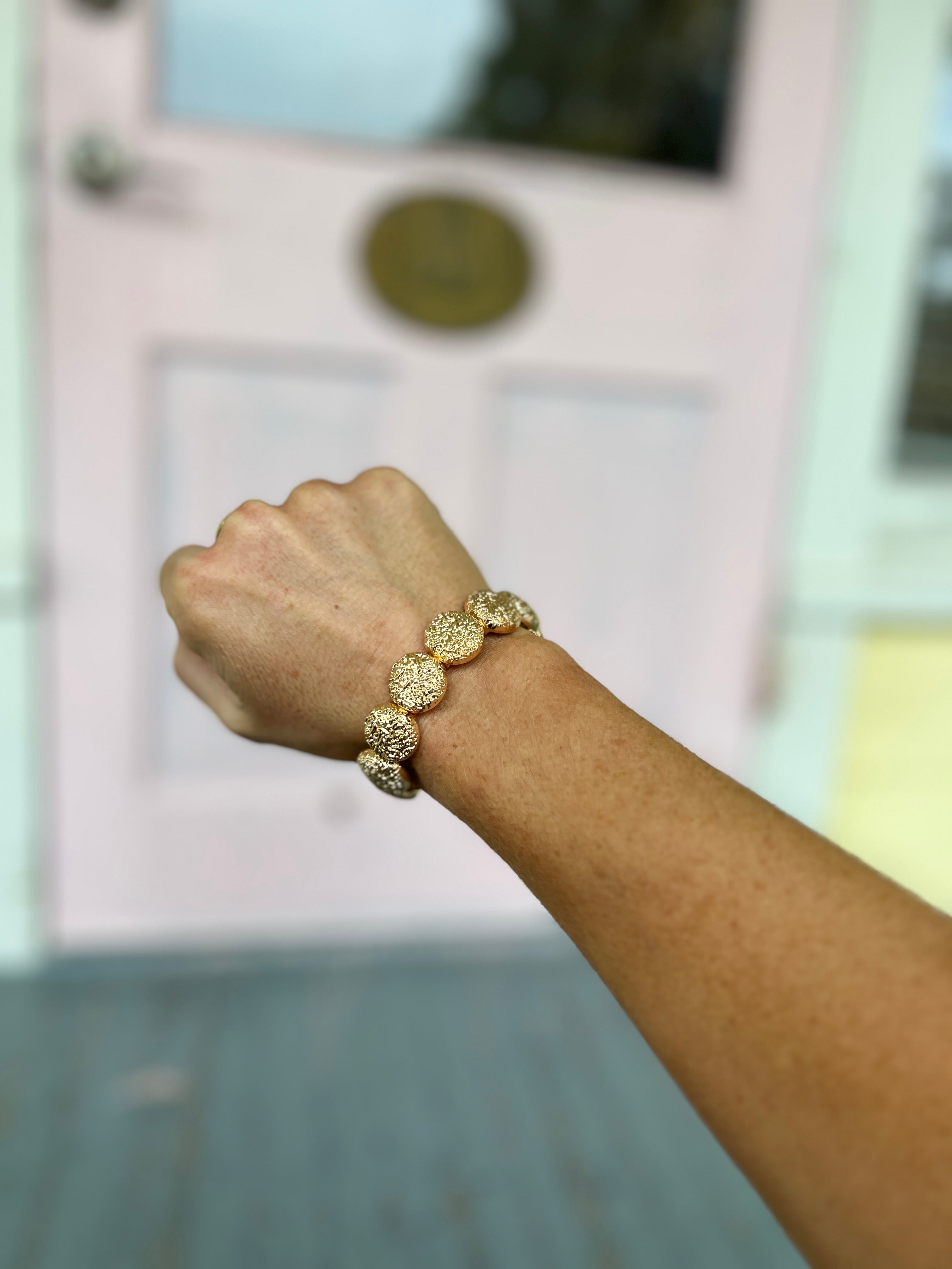 Textured Round Bracelet - Gold