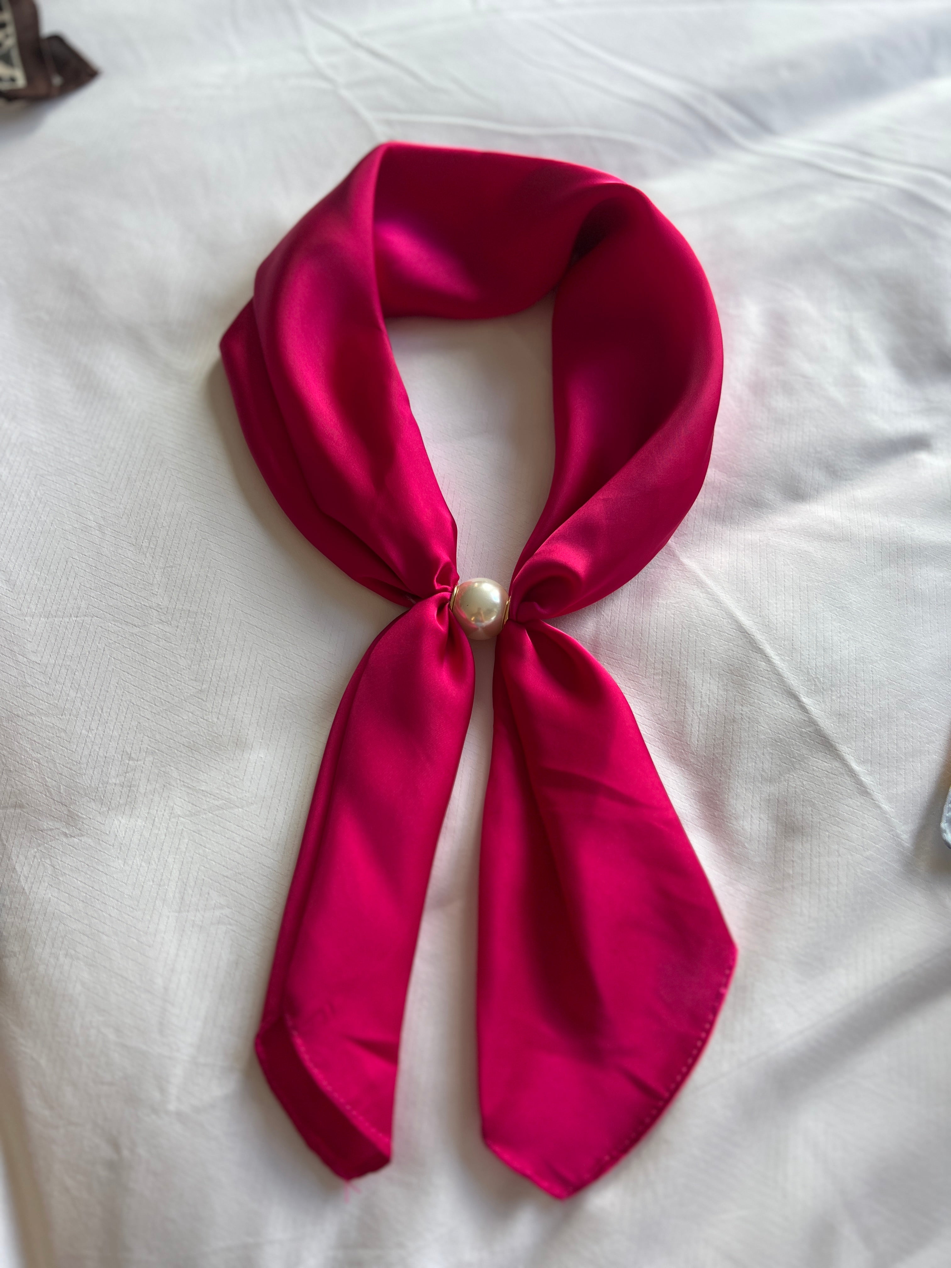 Pearl Scarf Necklace - Hot Pink