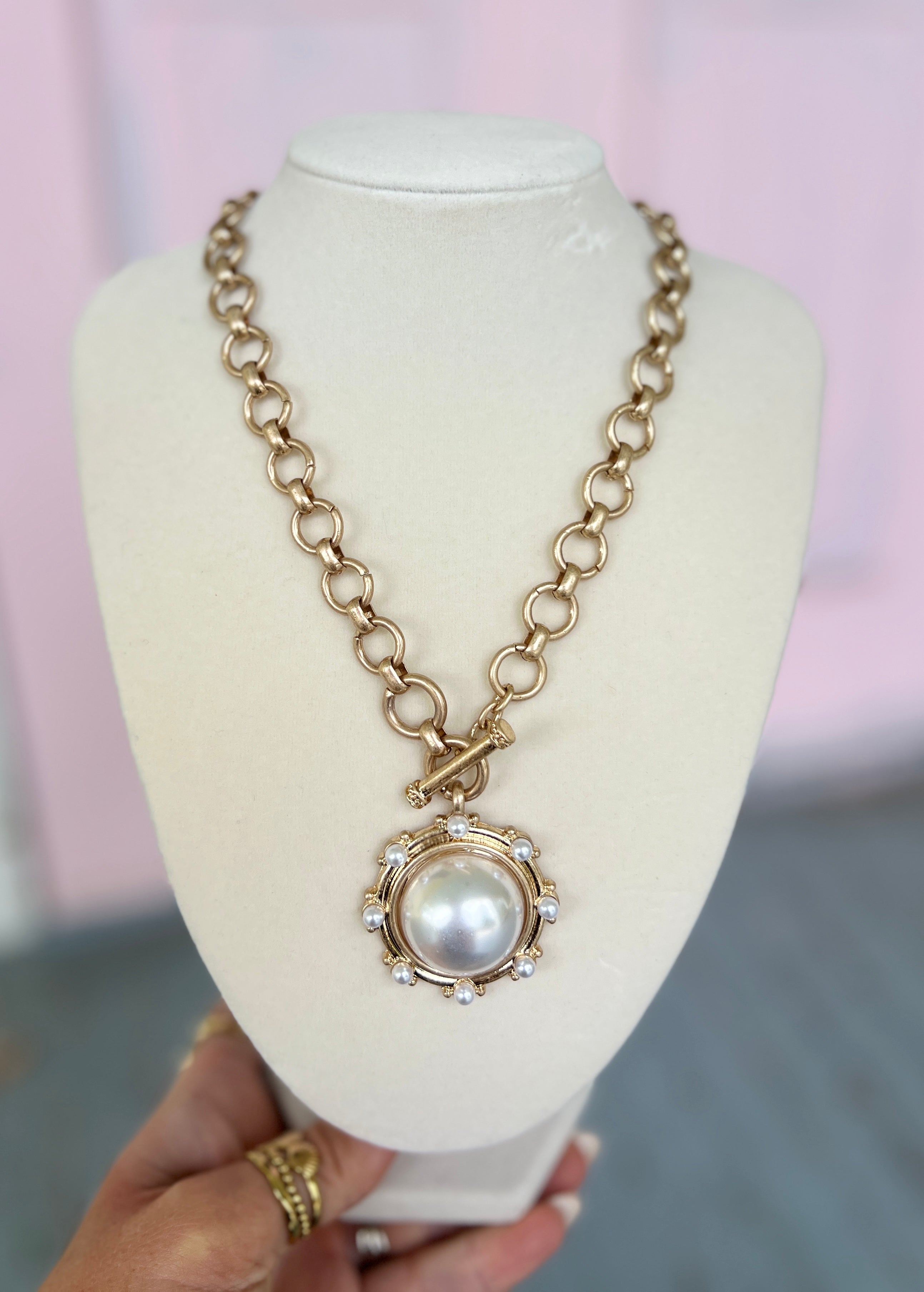 Dome Shape Pearl Necklace Set