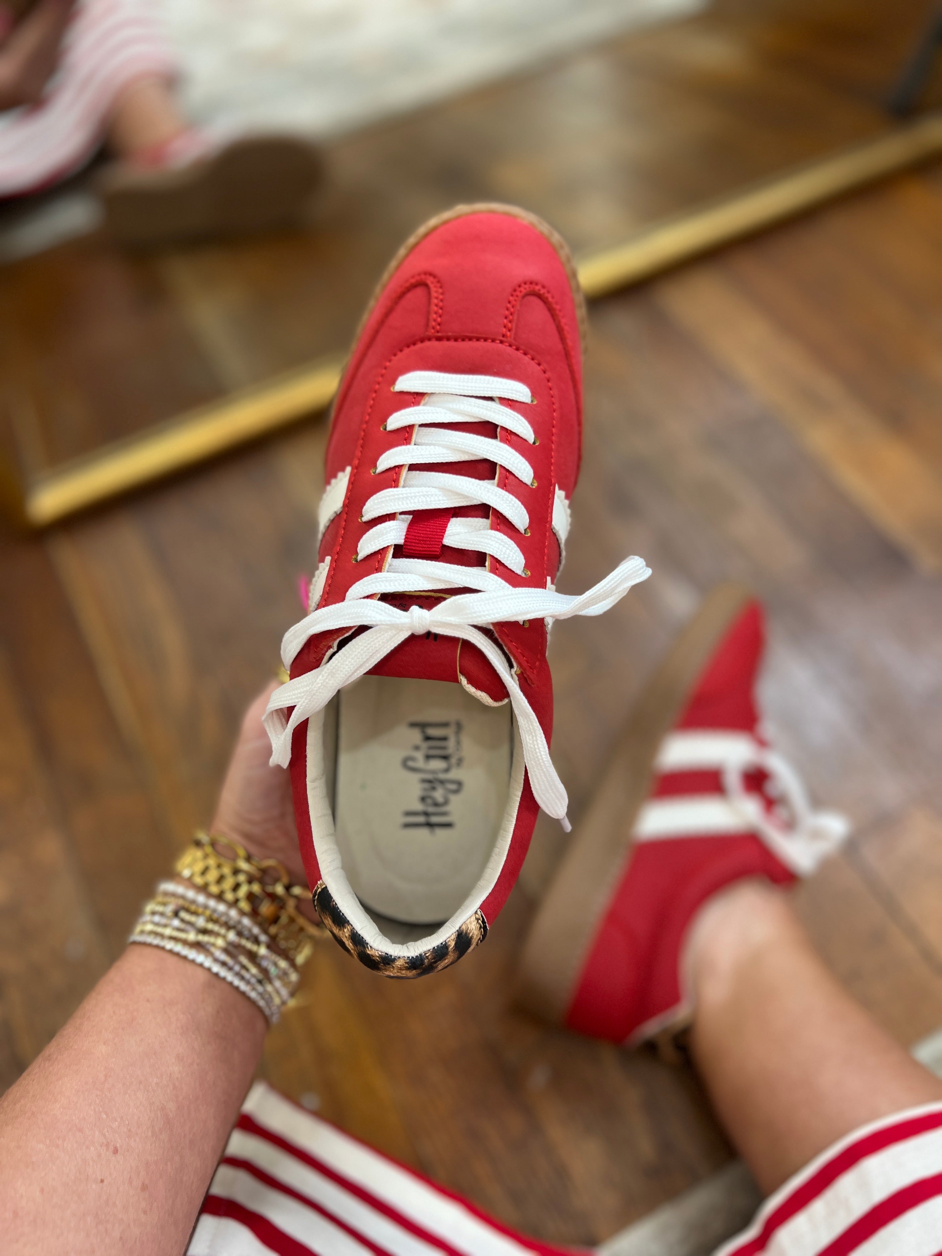 Corkys | Heads Up - Red