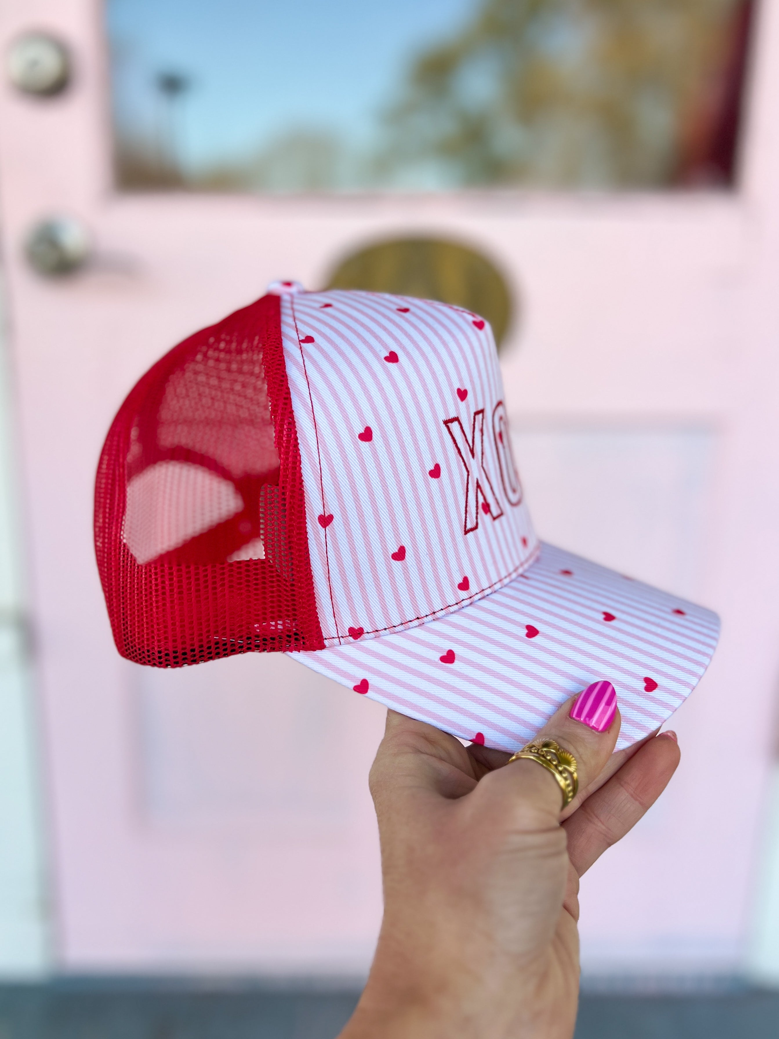 XOXO Embroidered Seersucker Trucker Hat