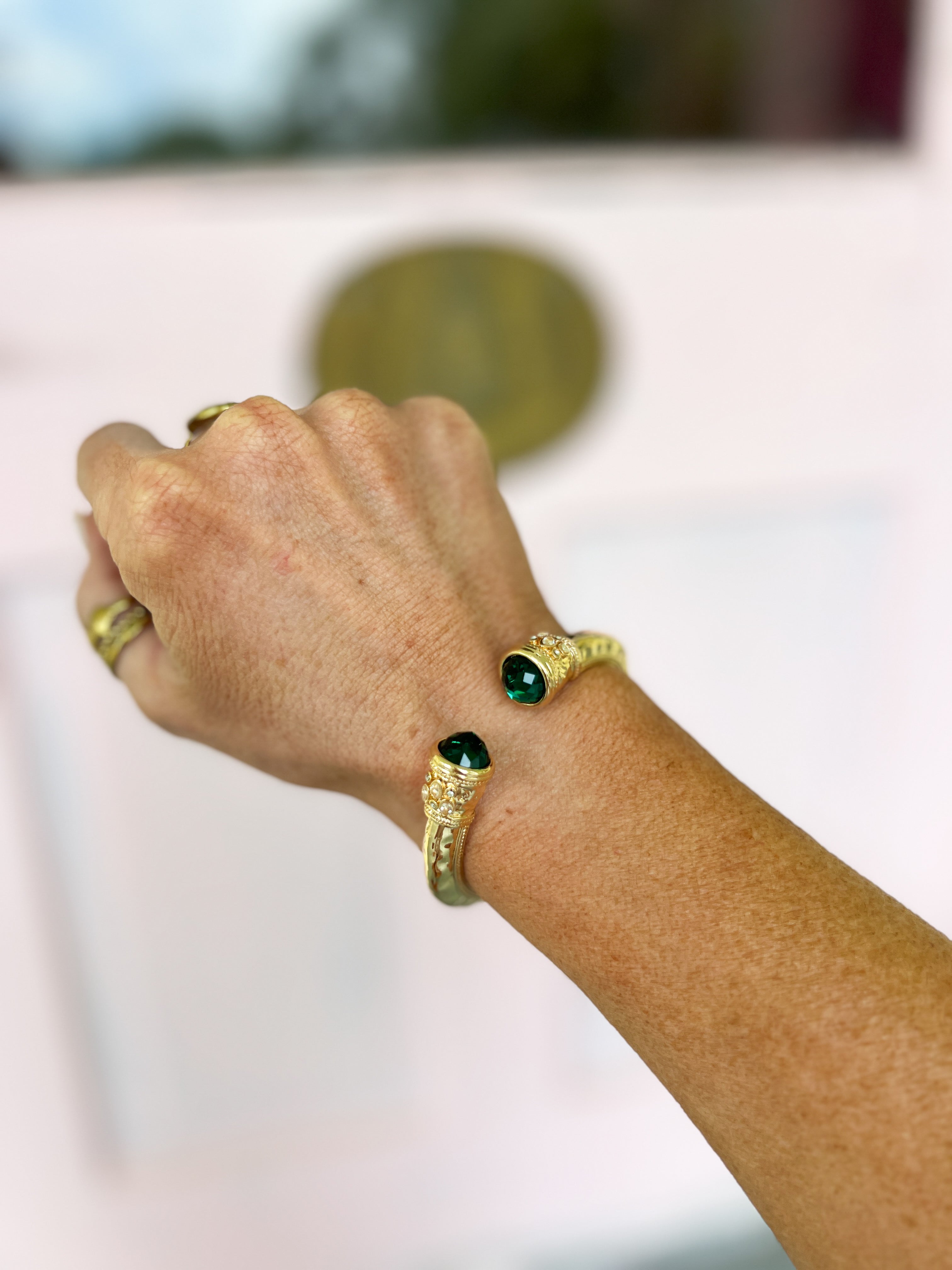 Jewel End Antique Cuff Bracelet-Emerald
