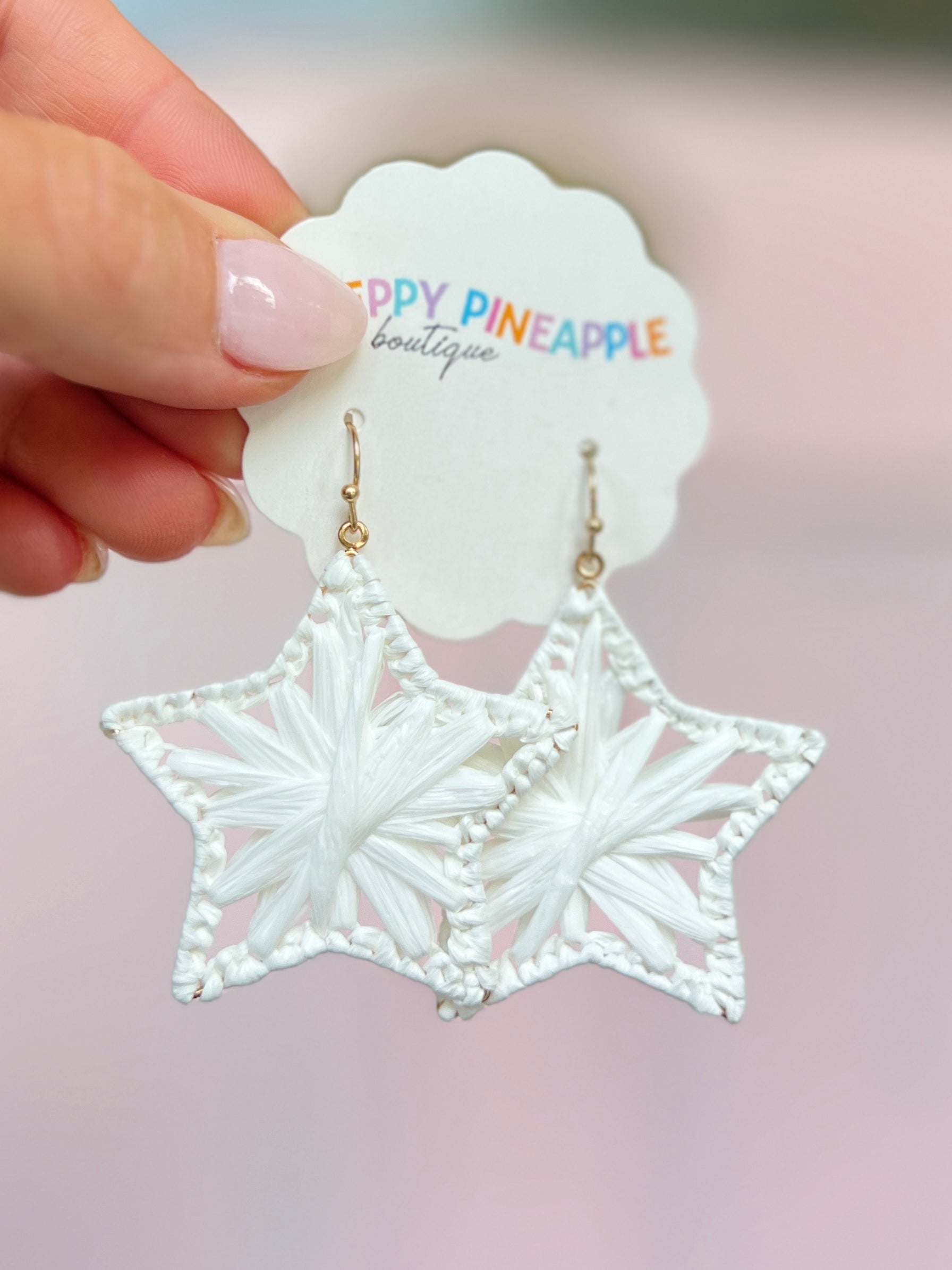 Wrapped Raffia Star Shape Earrings - White