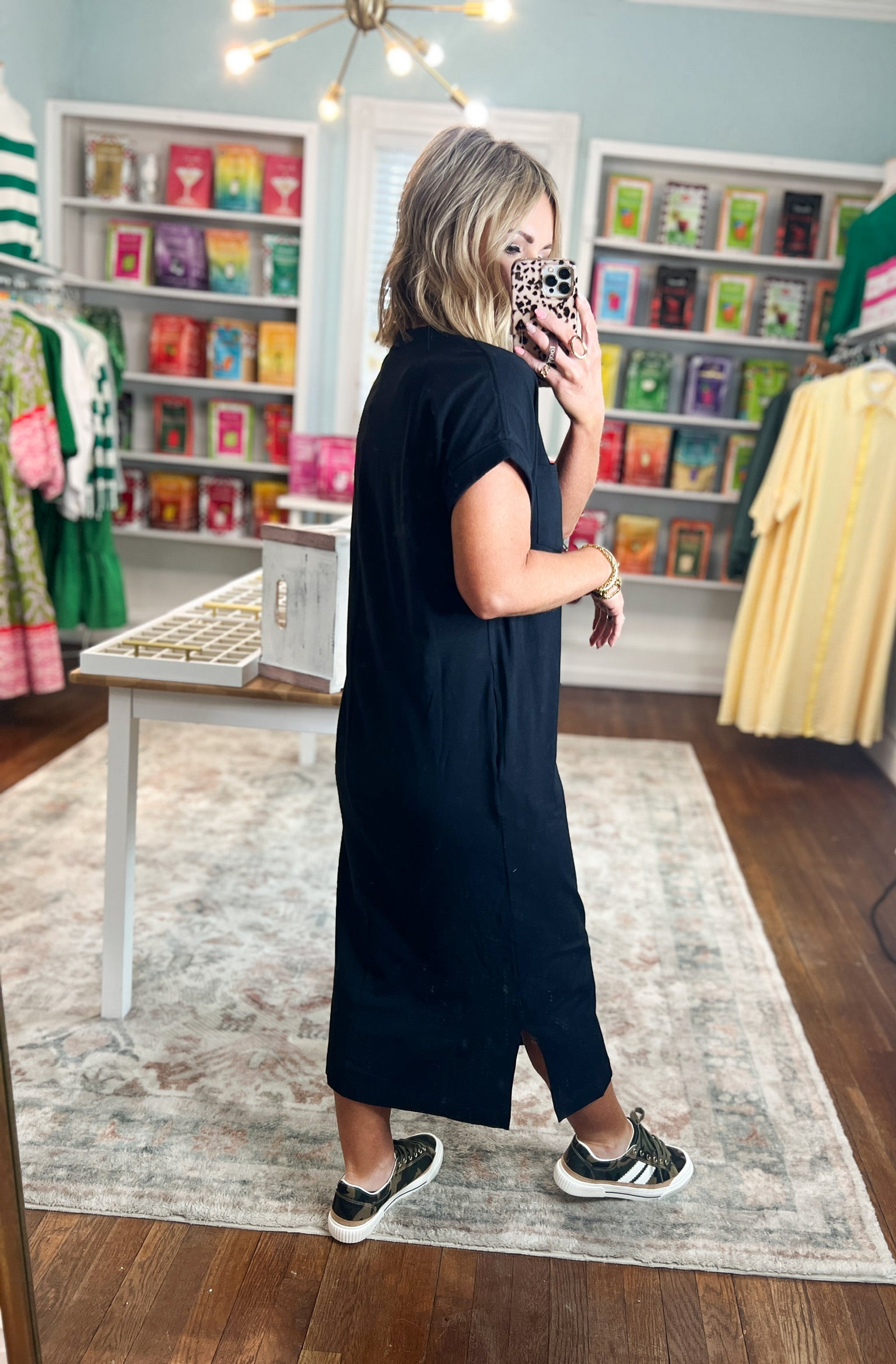 A Clear Mind Midi Dress - Black