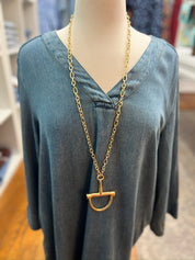 Horsebit Necklace - Gold