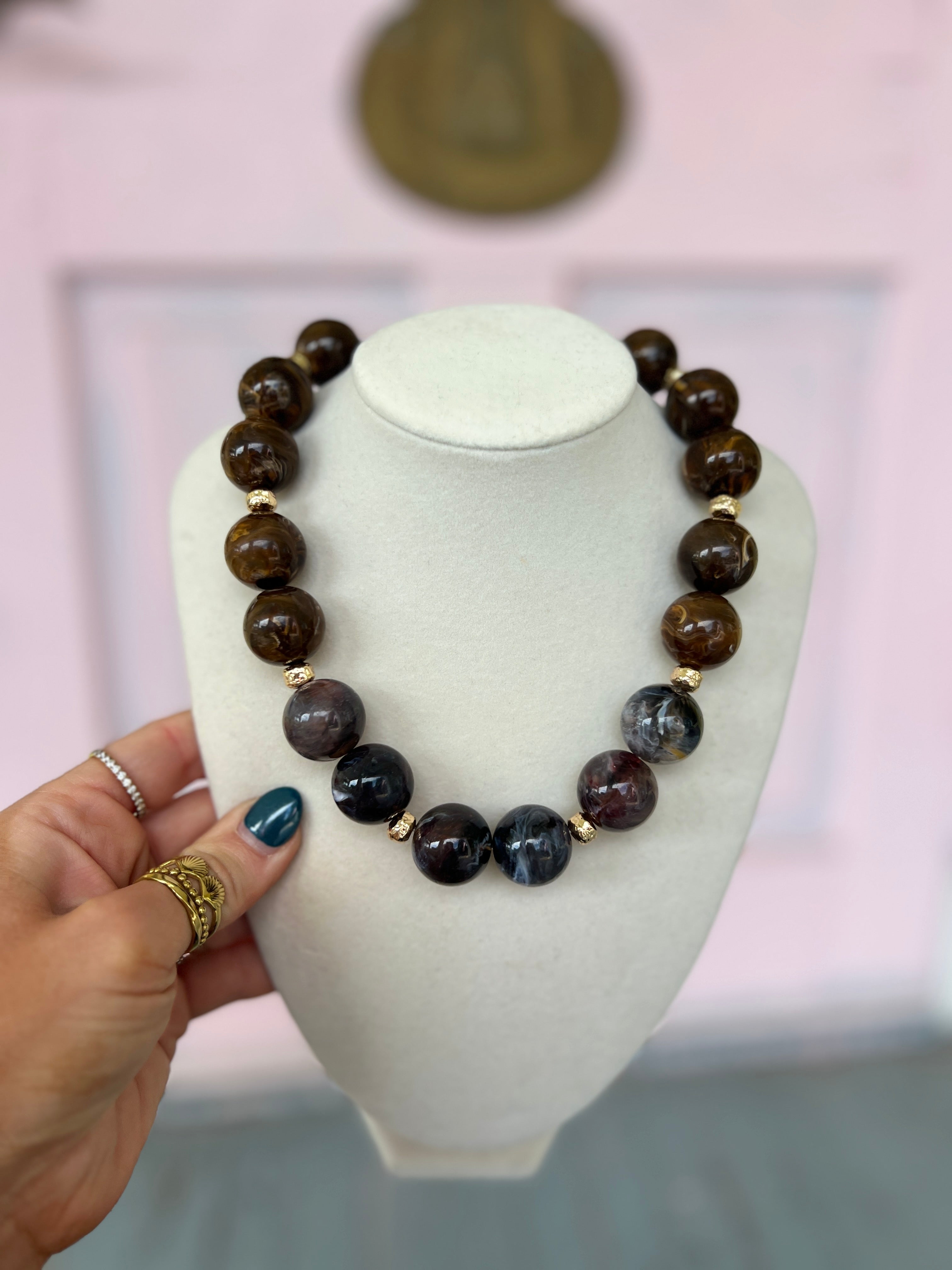 Two-tone acrylic bead necklace with large ball beads, tortoise and dark gray mix