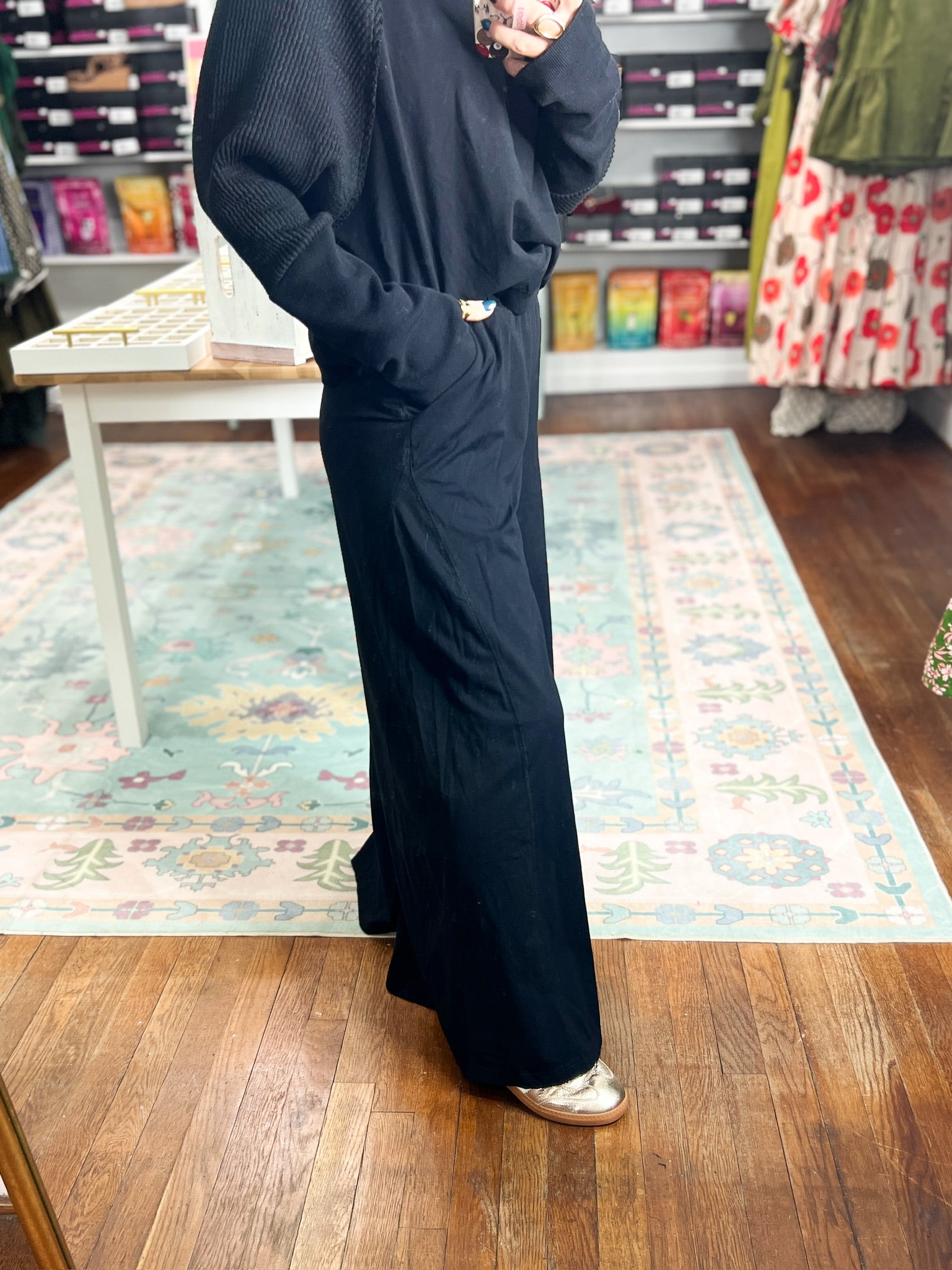 Make It Your Own Textured Sleeve Set - Black