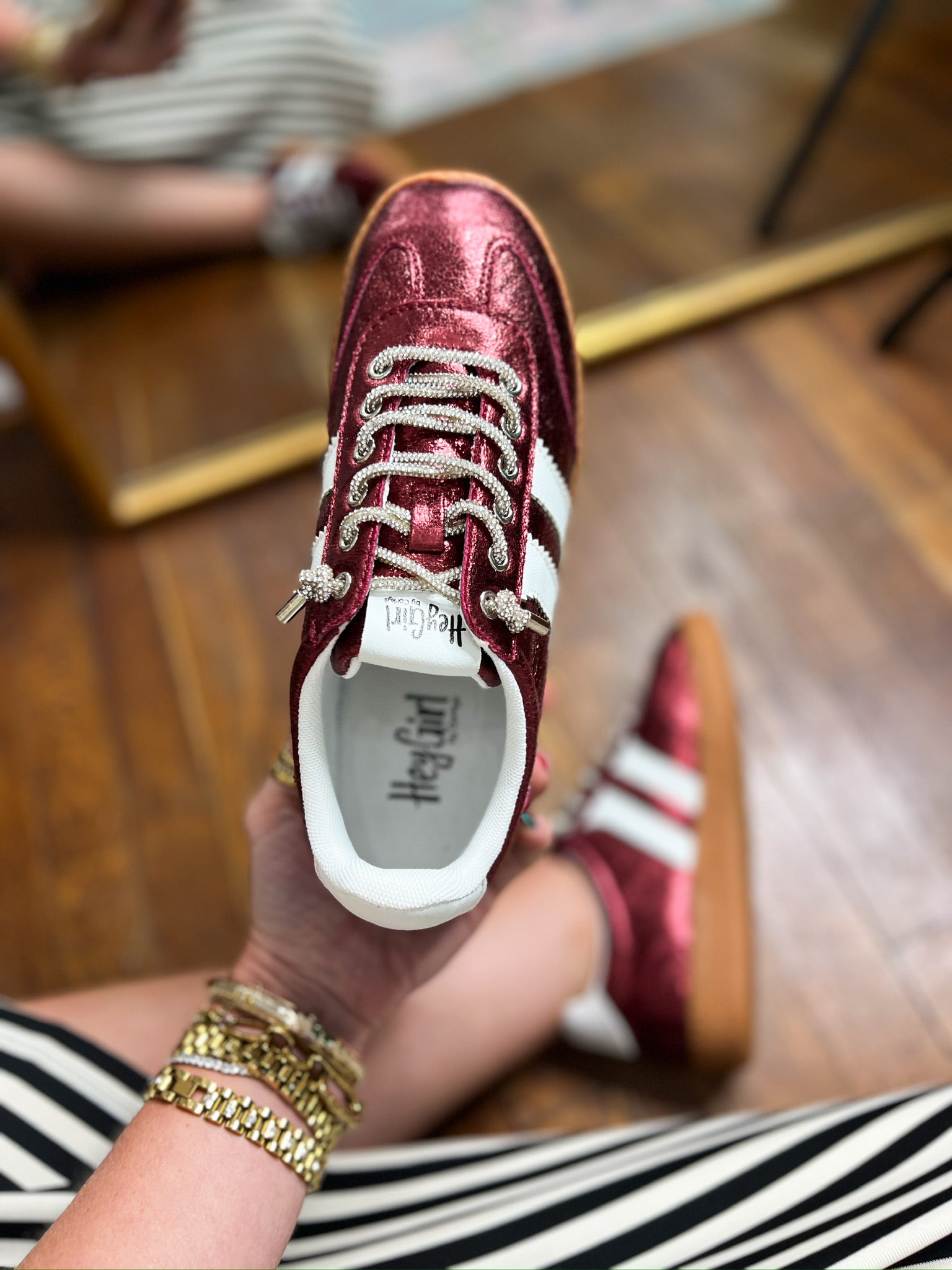 Corkys | Heads Up - Burgundy Metallic