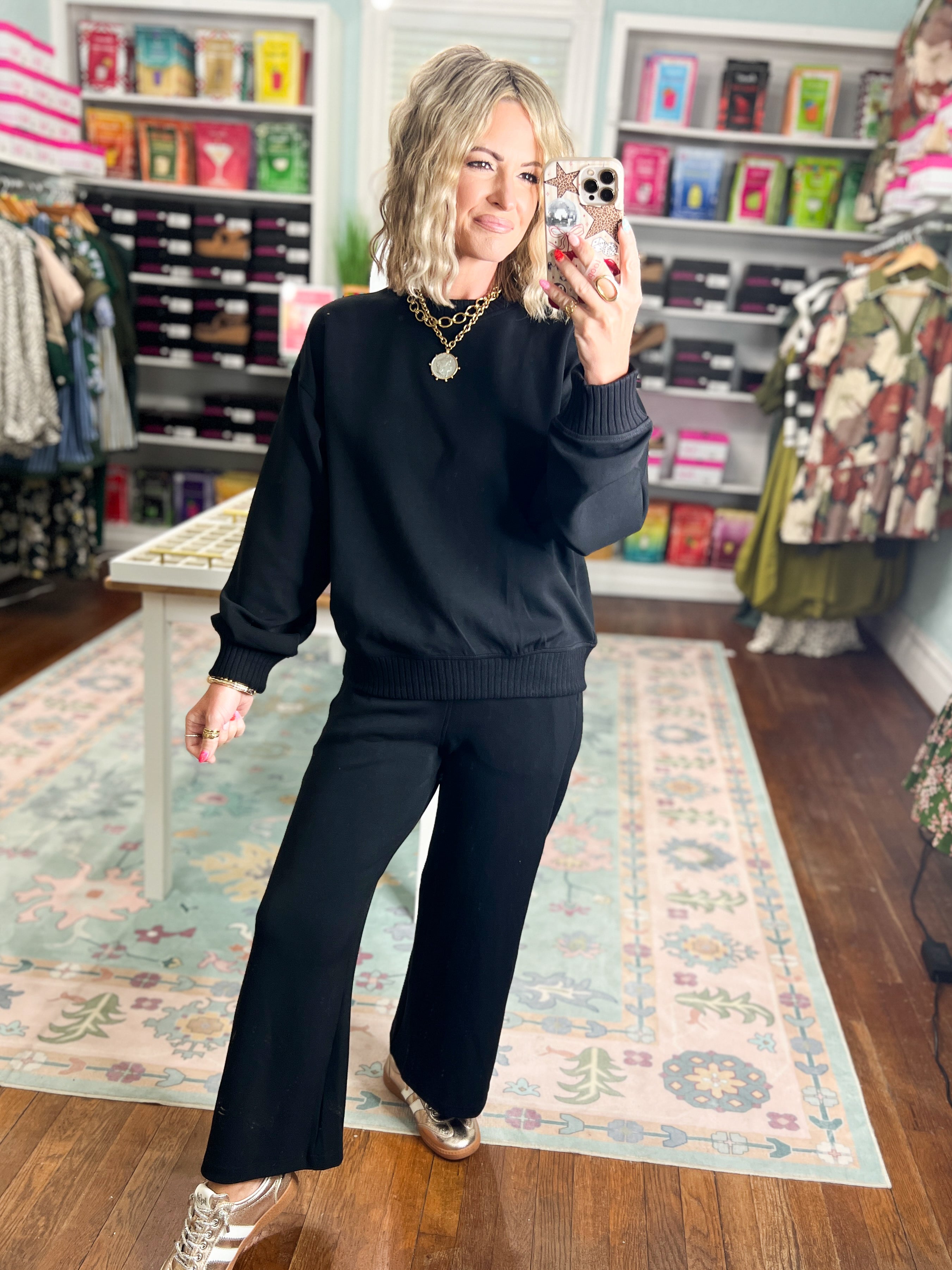 Effortless Fit Luxe Crew Neck TOP - Black