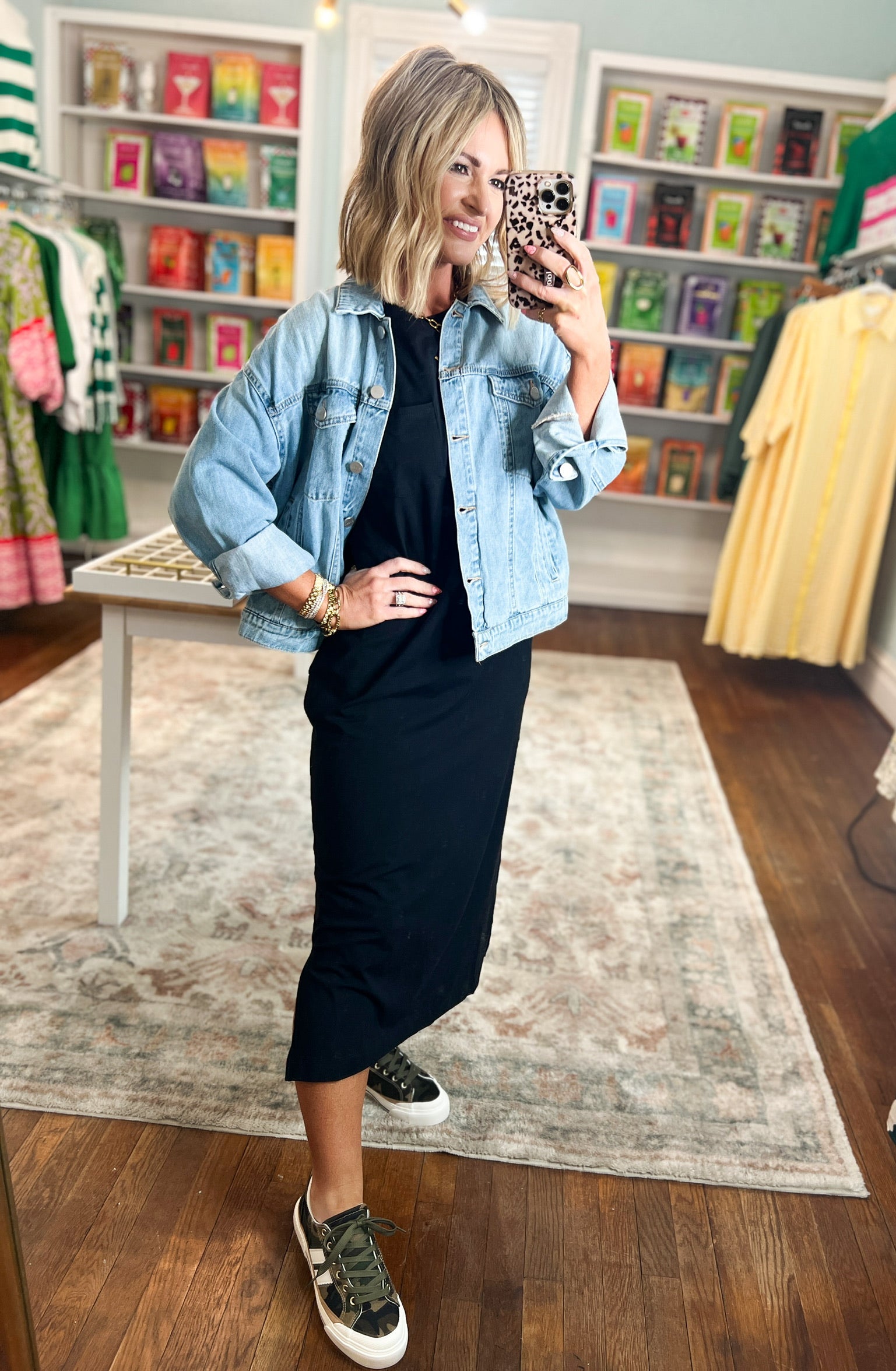 A Clear Mind Midi Dress - Black