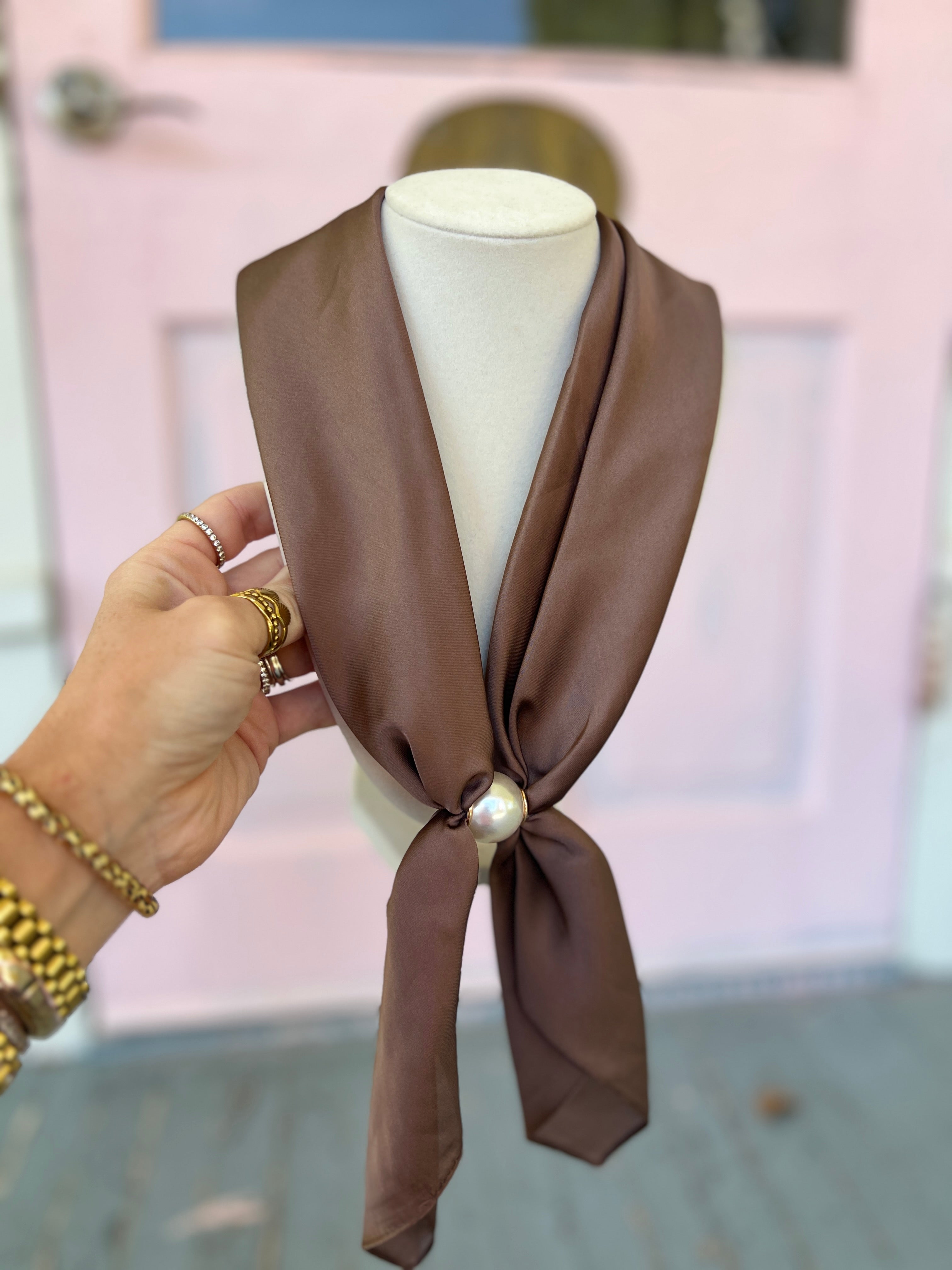 Pearl Scarf Necklace - Brown