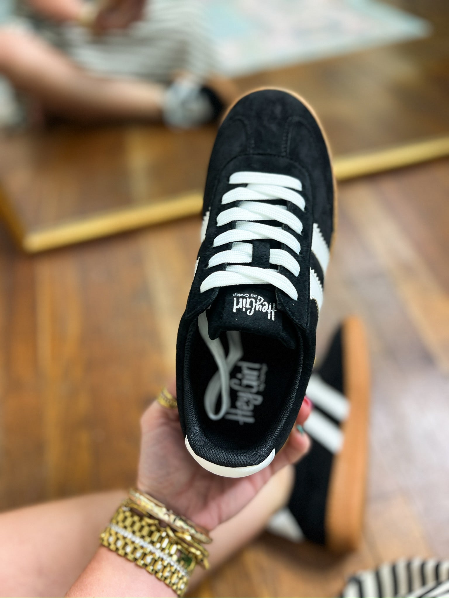 Corkys | Heads Up - Black