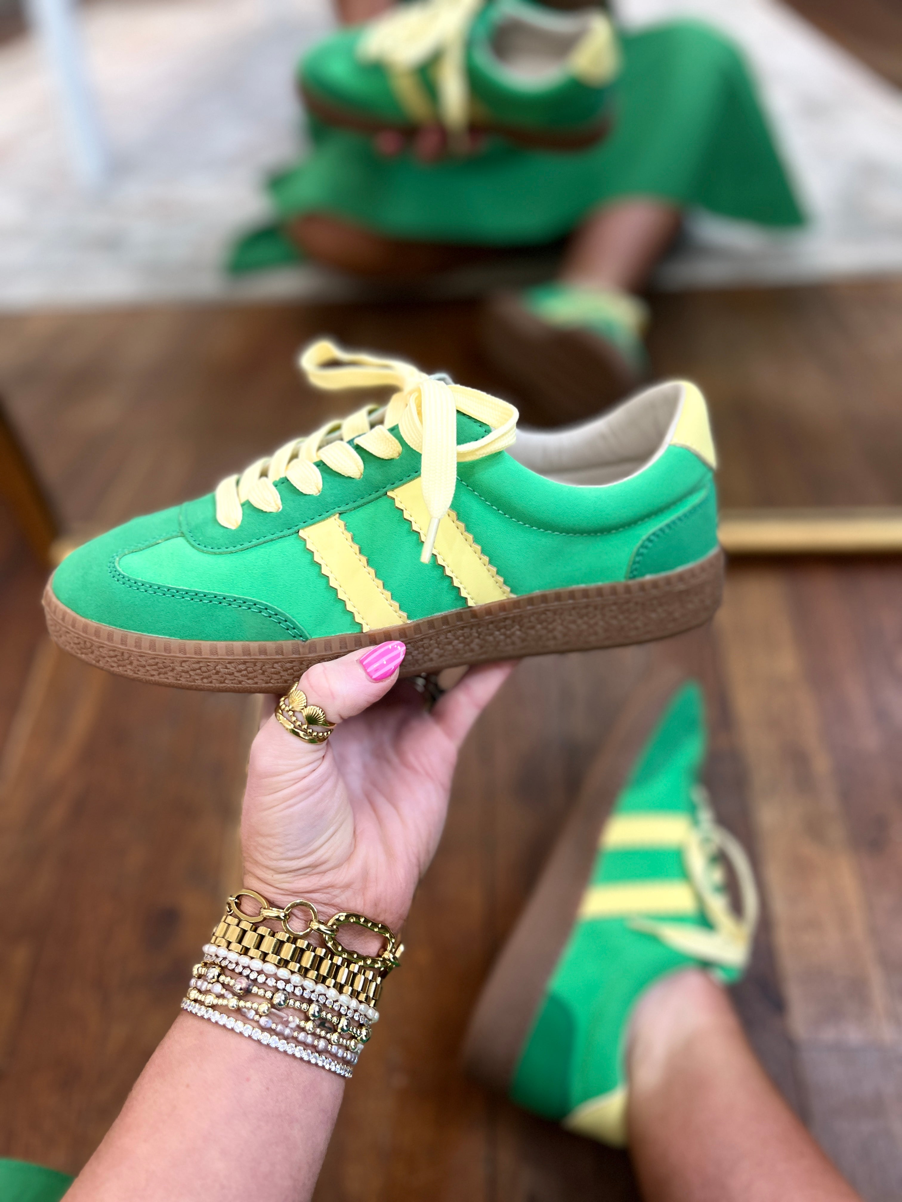 Corkys | Heads Up - Green