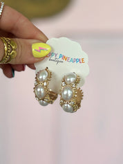 Crystal Oval Pearl Station Hoops - Cream/Gold