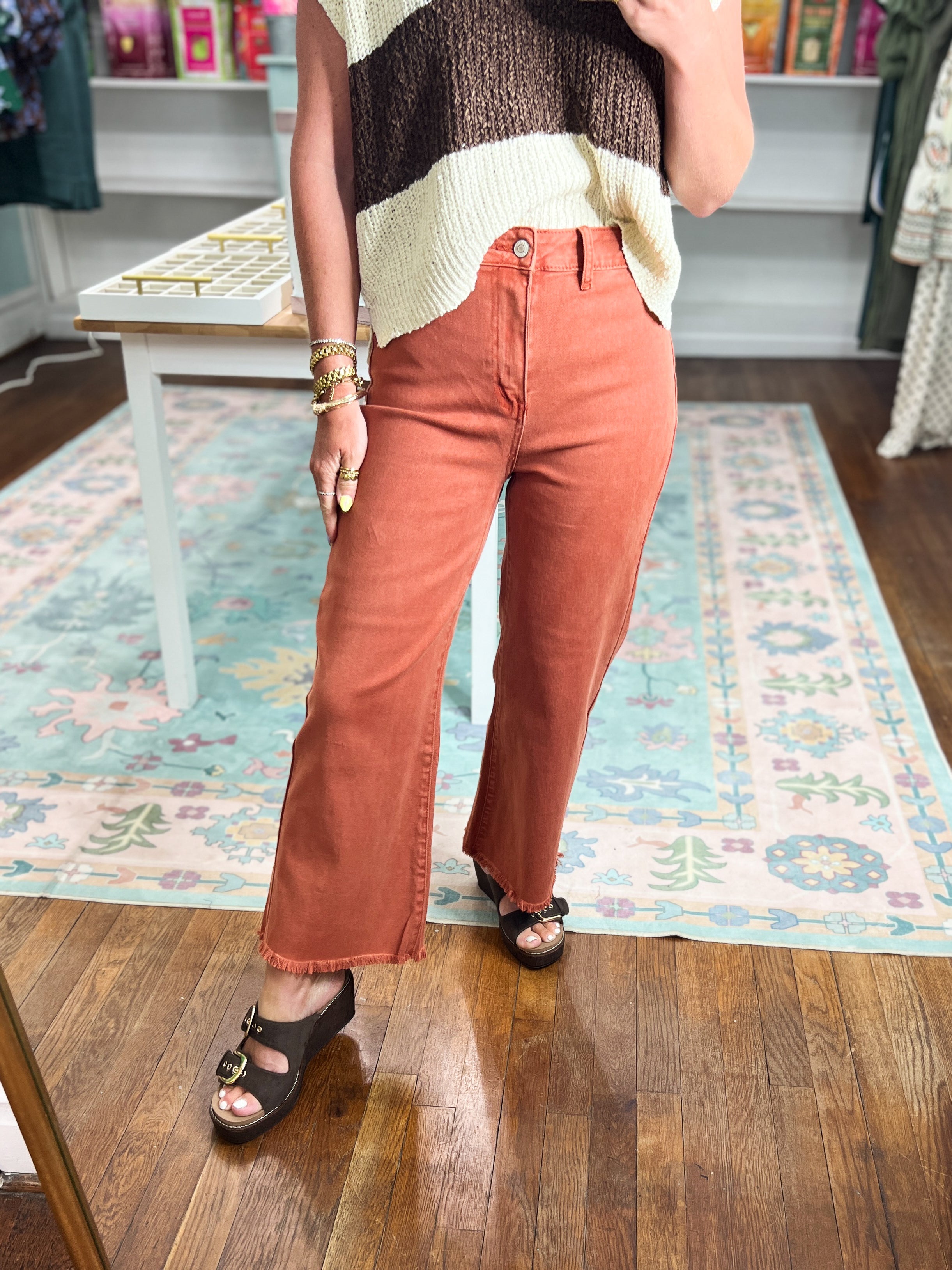 So Delightful Frayed Hem Straight Pants- Rust