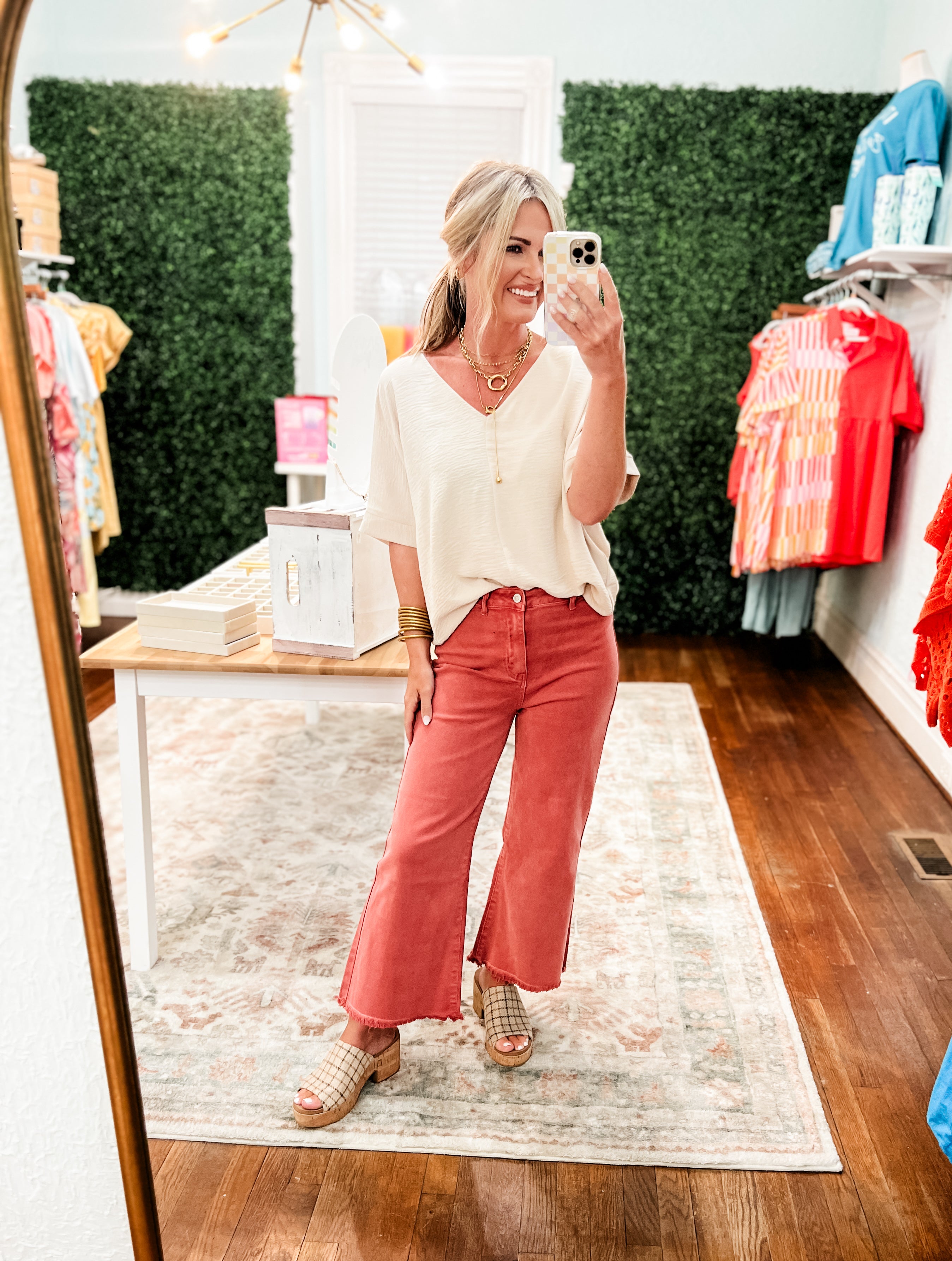 So Delightful Frayed Hem Straight Pants- Cabernet