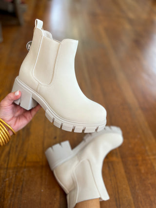 The Ivy Boot Off White