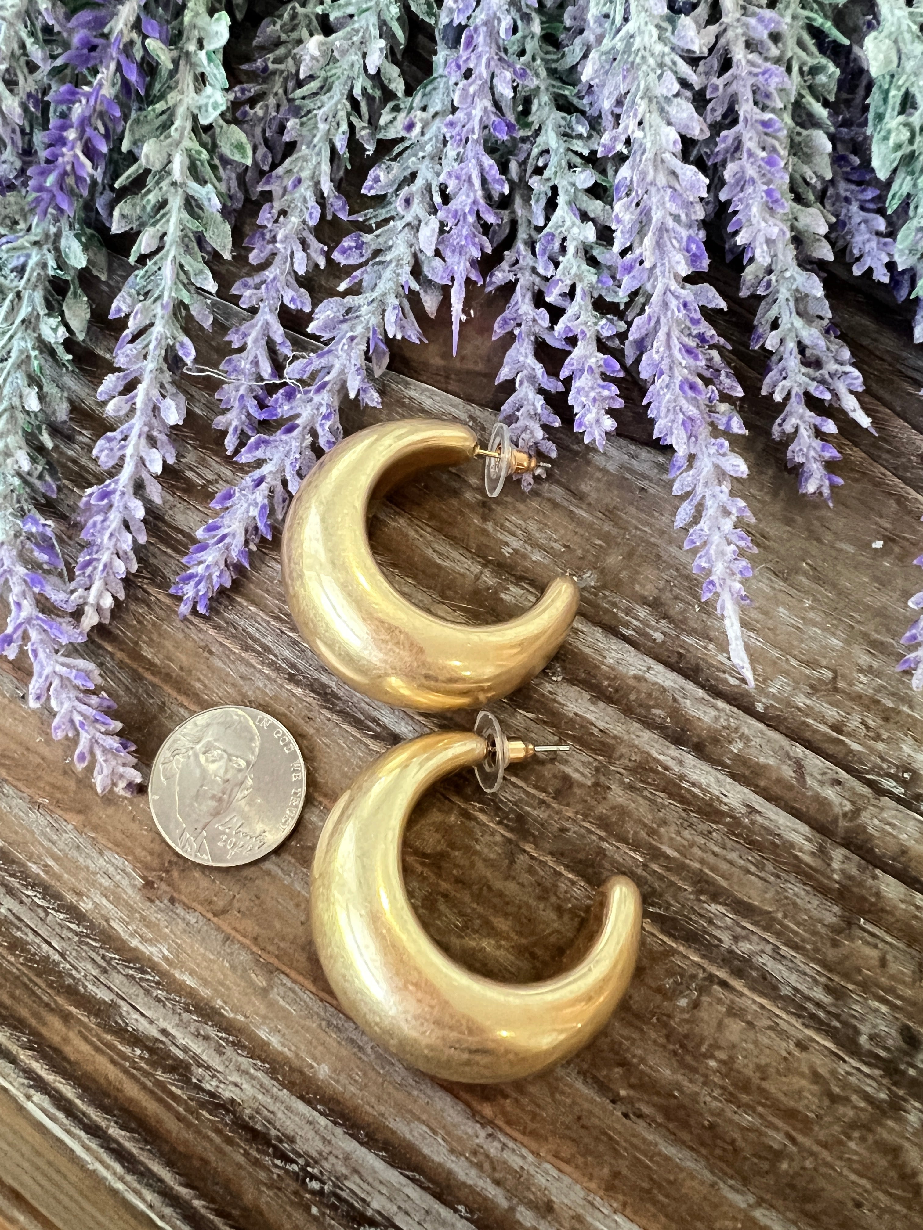 Chunky Metal Hoops - Worn Gold