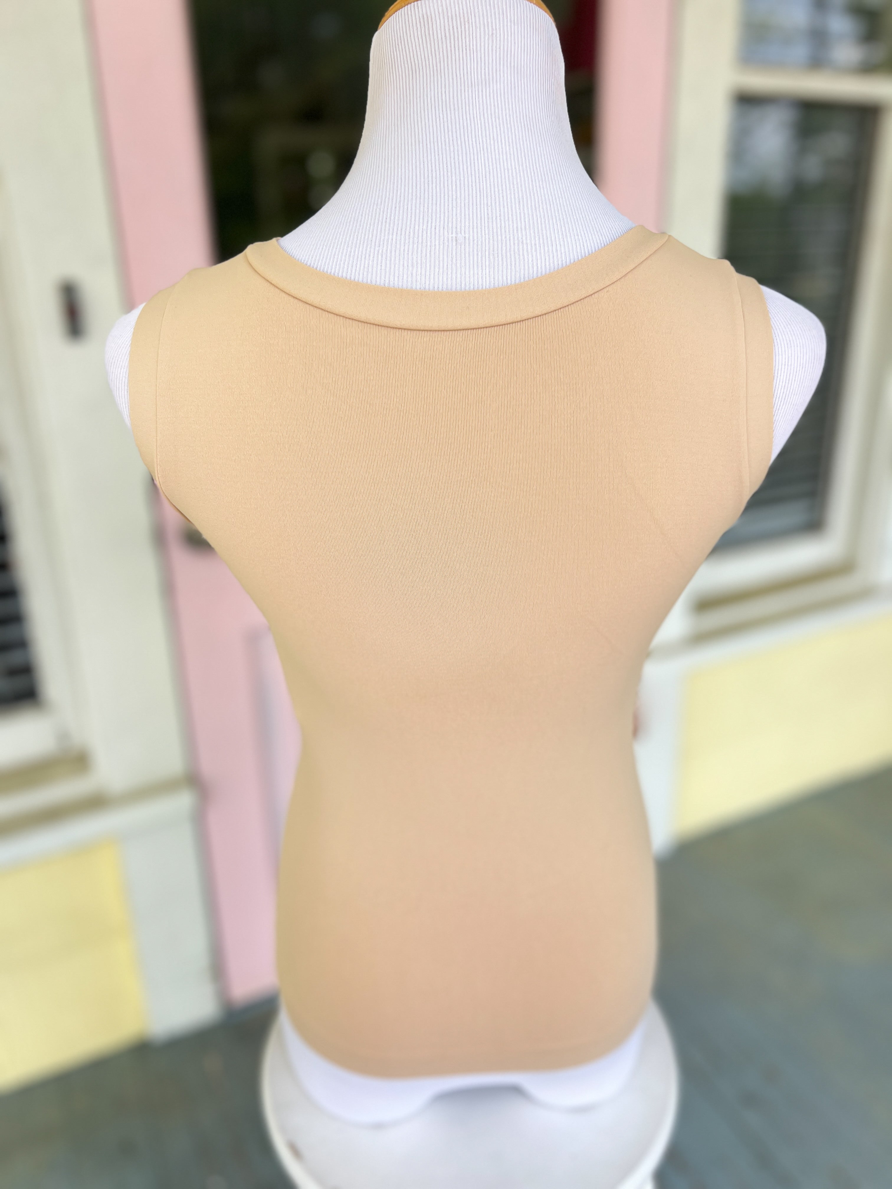 Reversible High-Low Neckline Seamless Tank- Nude