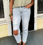 Risen High Waist Relaxed Jeans