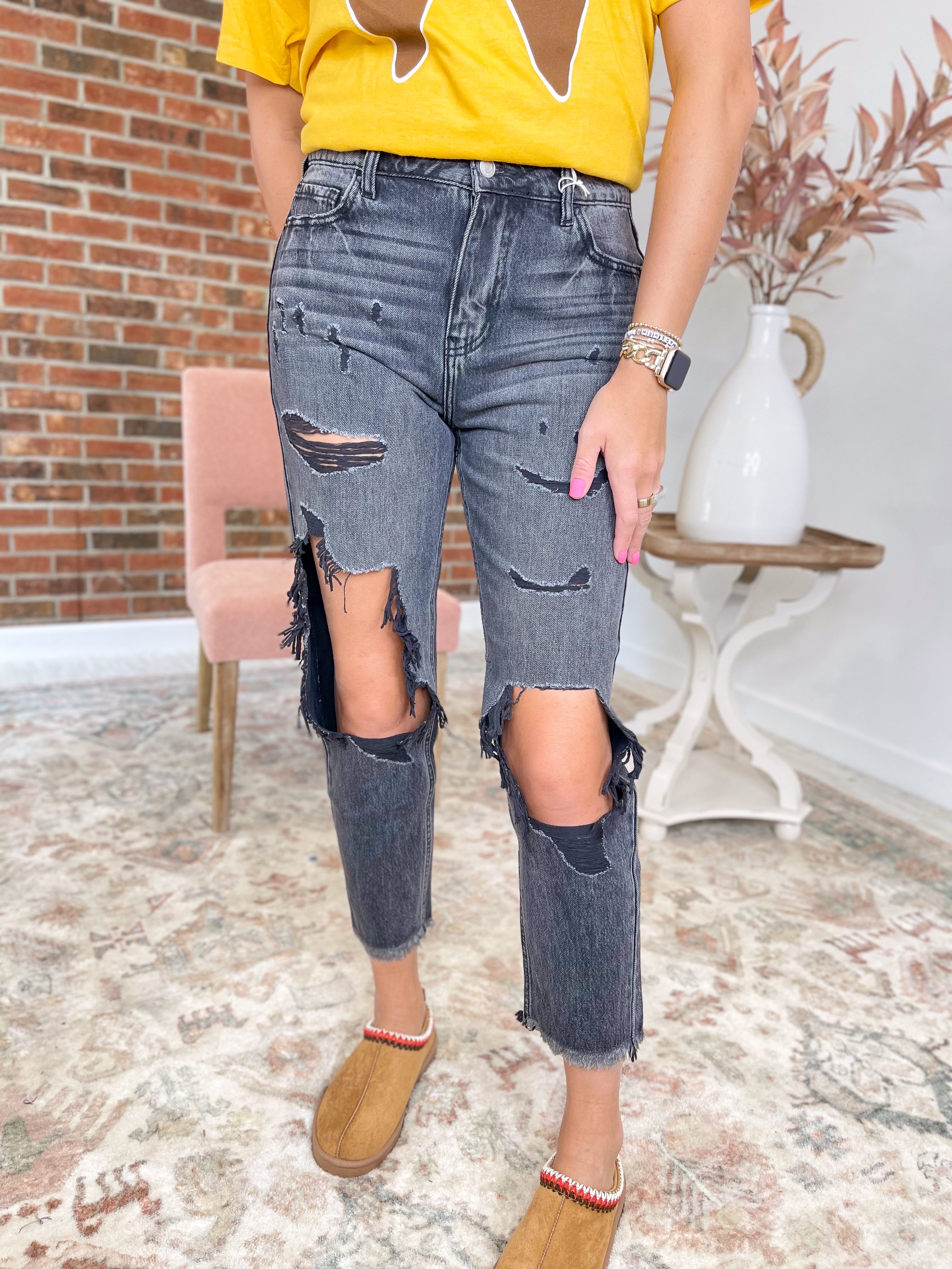 Cello High Rise Destroy Slim Boyfriend Jean