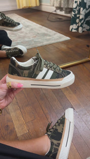 Corkys | Thats Her - Camo