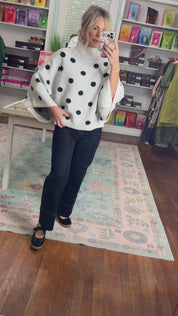 Going in Circles Sweater Top - Cream/Black