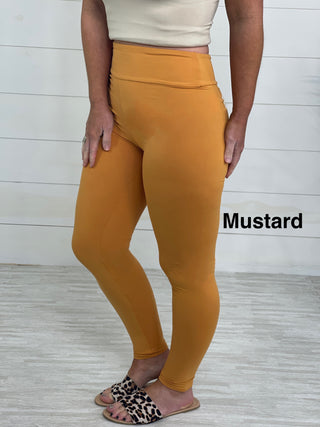 Preppy Pineapple Exclusive Buttery Soft Leggings