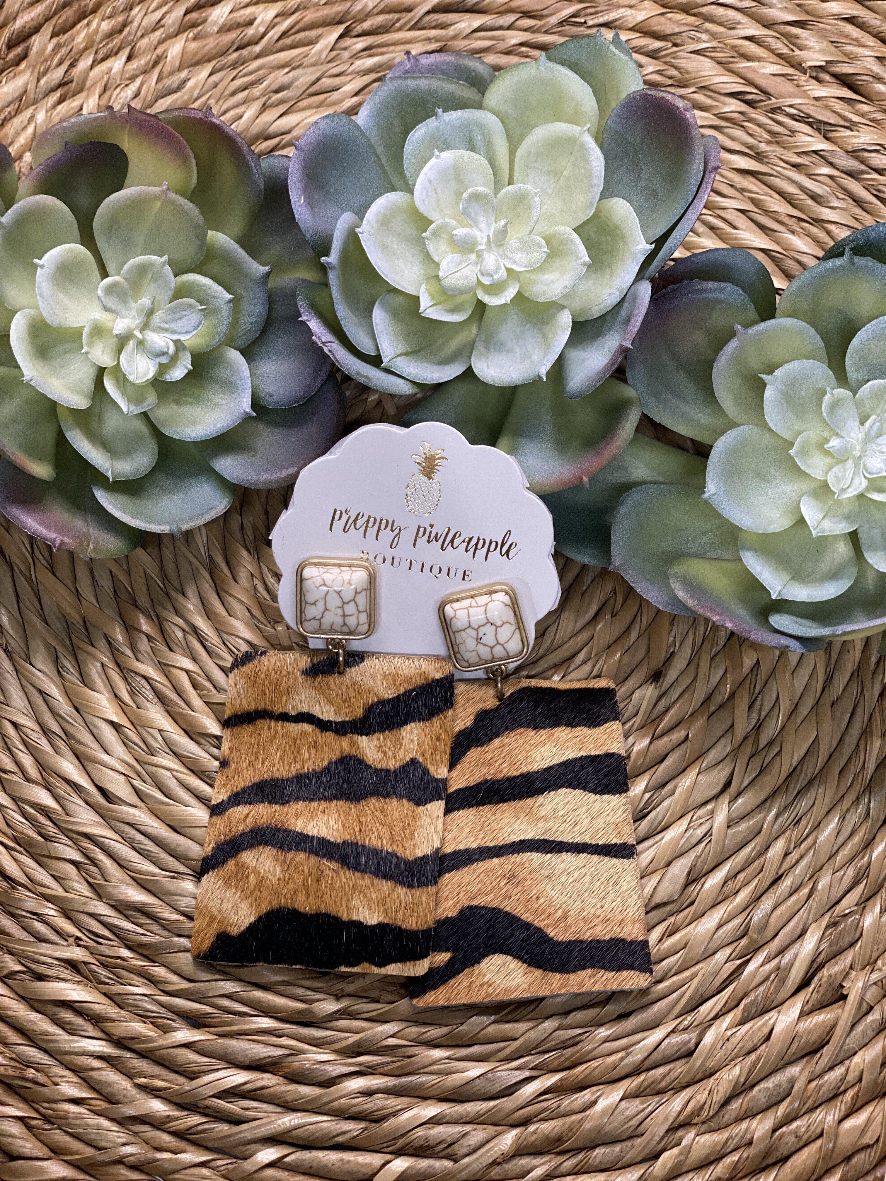 Tiger-Print-Rectangle-Stone-Earrings_820e5e29-b36a-43c4-94fb-df9bb1c315b0.jpg